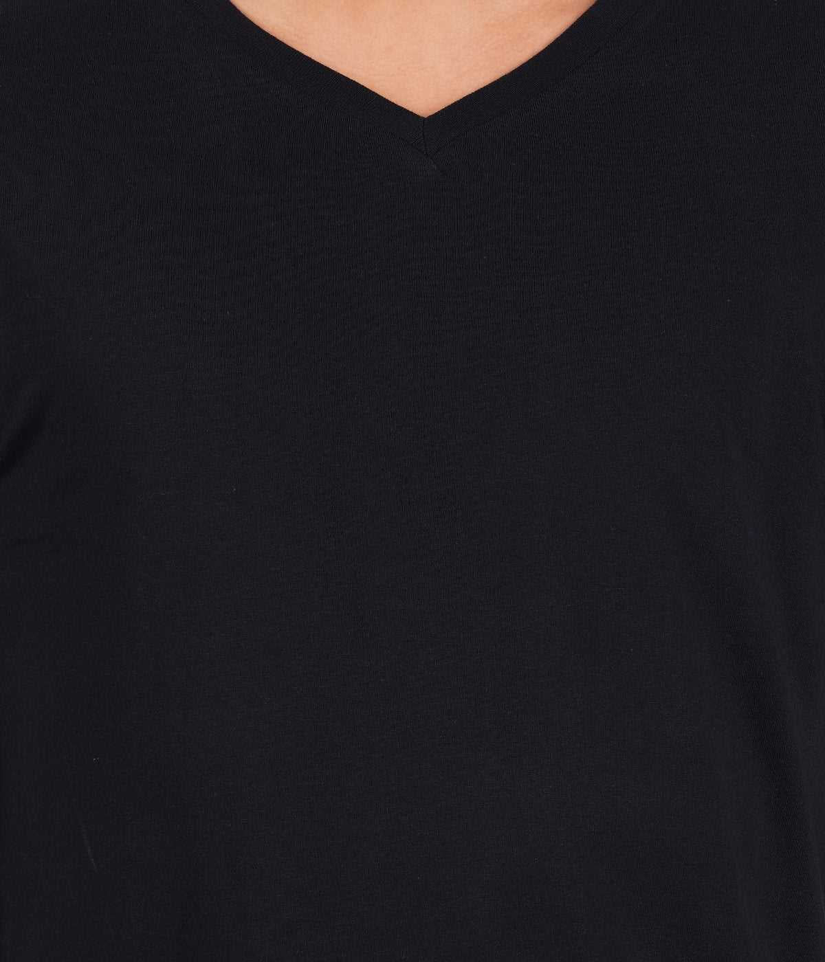 Solid men v-neck black t-shirt